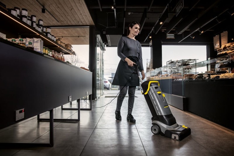 BR 30/4 C Kompaktowa szorowarka (1450obr/min, 300mm) Kärcher