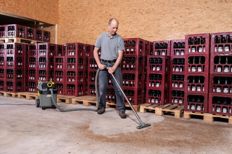 NT 30/1 Ap L (1380W, 30L) Odkurzacz Uniwersalny Karcher