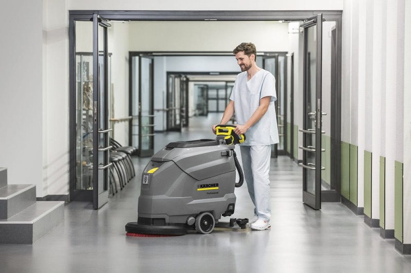 BD 50/50 C Bp (510mm, 2040m2/h) - Profesjonalna Szorowarka Zasilana Bateryjnie Karcher