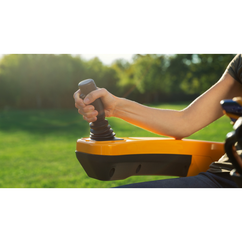 gyro-stiga-900e-traktor-akumulatorowy-125-cm-13-000-m-stiga (9).jpg