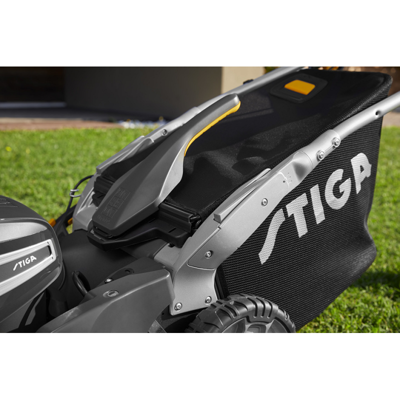 twinclip-950e-v-2xakumulator-75ah-ladowarka-22kw-1100m-kosiarka-akumulatorowa-stiga (9).jpg