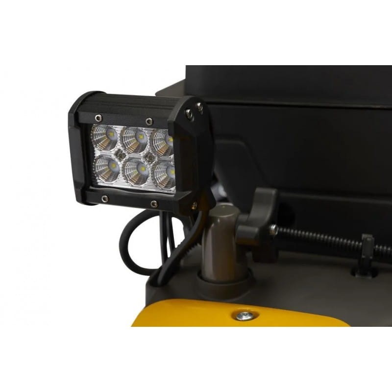 st-966-odsniezarka-spalinowa-62-kw-66-cm-stiga (14).jpg