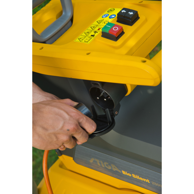 bio-silent-2500-rozdrabniacz-25-kw-60-l-stiga (6).jpg