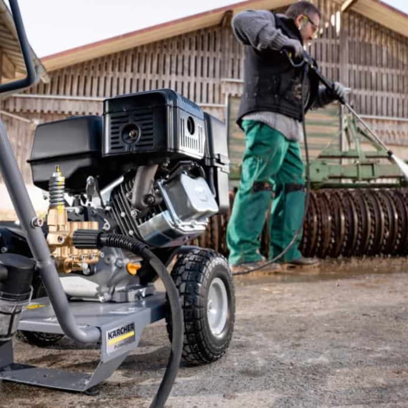 Jakie są zalety spalinowej myjki ciśnieniowej?