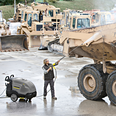 Jaką myjkę z podgrzewaniem wody wybrać?