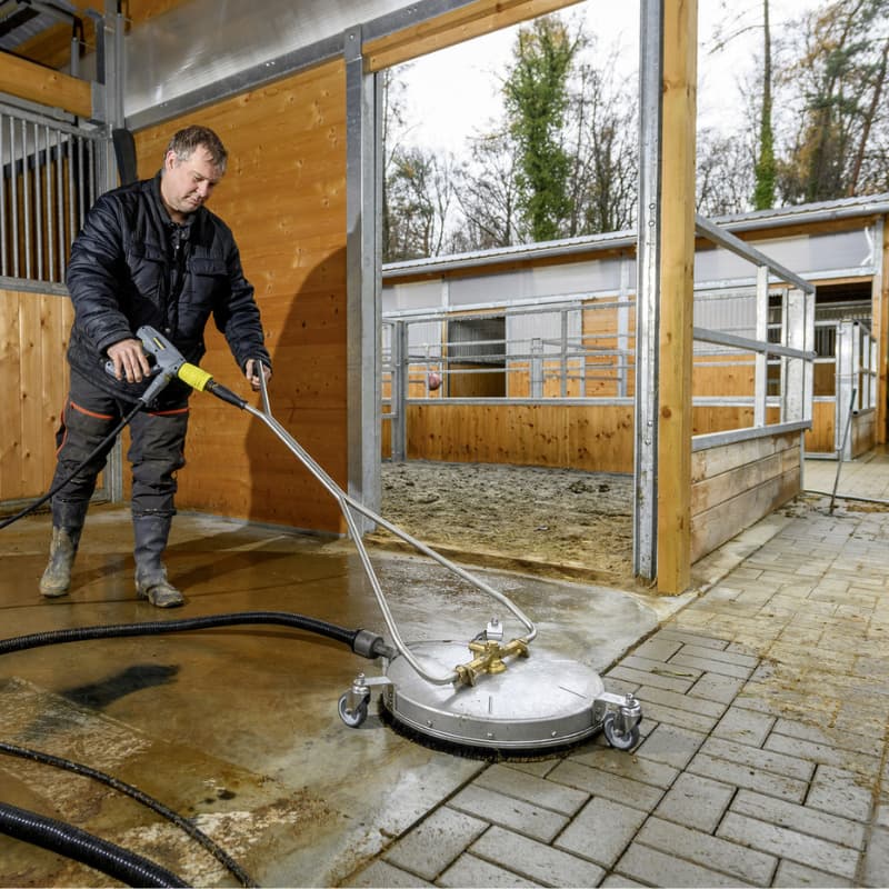 Profesjonalne maszyny do czyszczenia kostki brukowej - Jaki sprzęt wybrać?